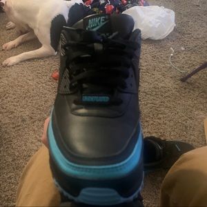 Nike Air Max 90 x Undefeated sz 9 black/vlt blue